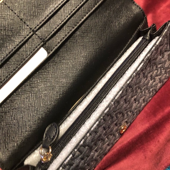 Wallet - Picture 6 of 8